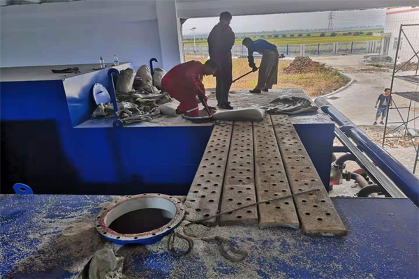 養(yǎng)豬場用河水一體化凈水設(shè)備哪家好？